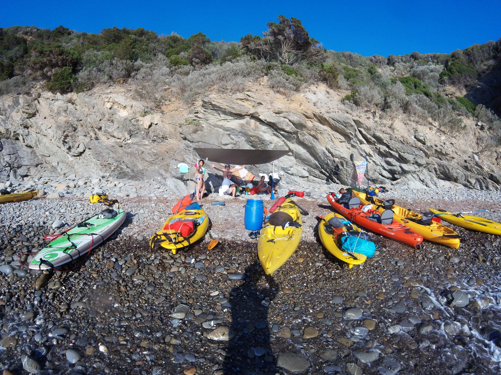 Kayak and SUP experience from Baratti to Buca delle Fate