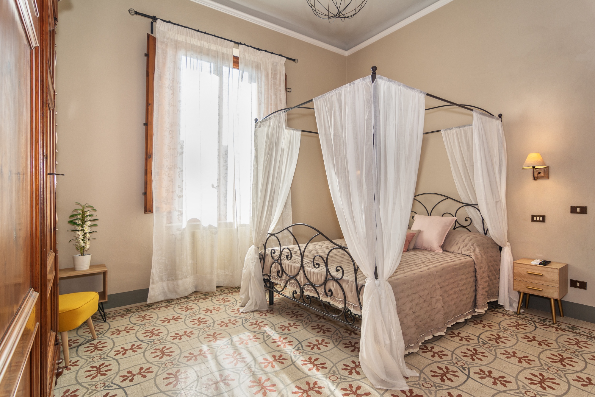Deal for a romantic weekend in Lucca in a suite to spend romantic moments
