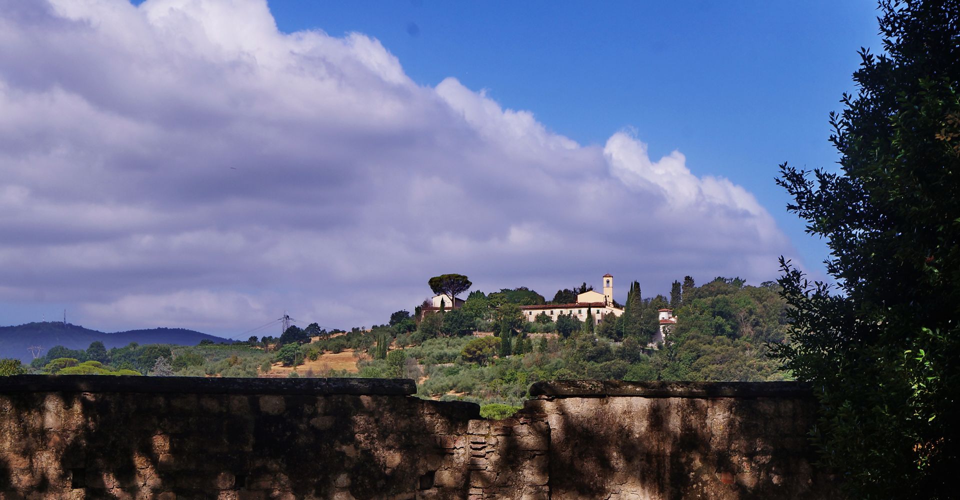 panorama-from-the-park-of-the-medici-villa-in-poggio-a-caiano