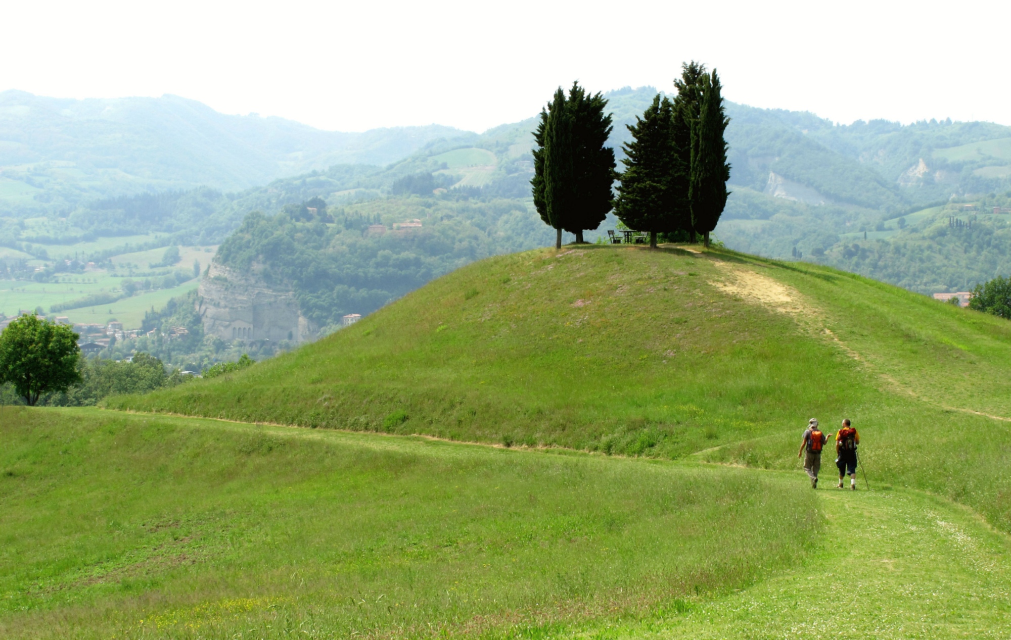 A 7-day tour of the Apennines to Florence