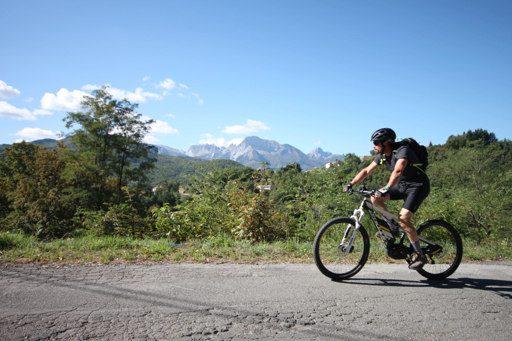 Apuan Lunigiana by bicycle