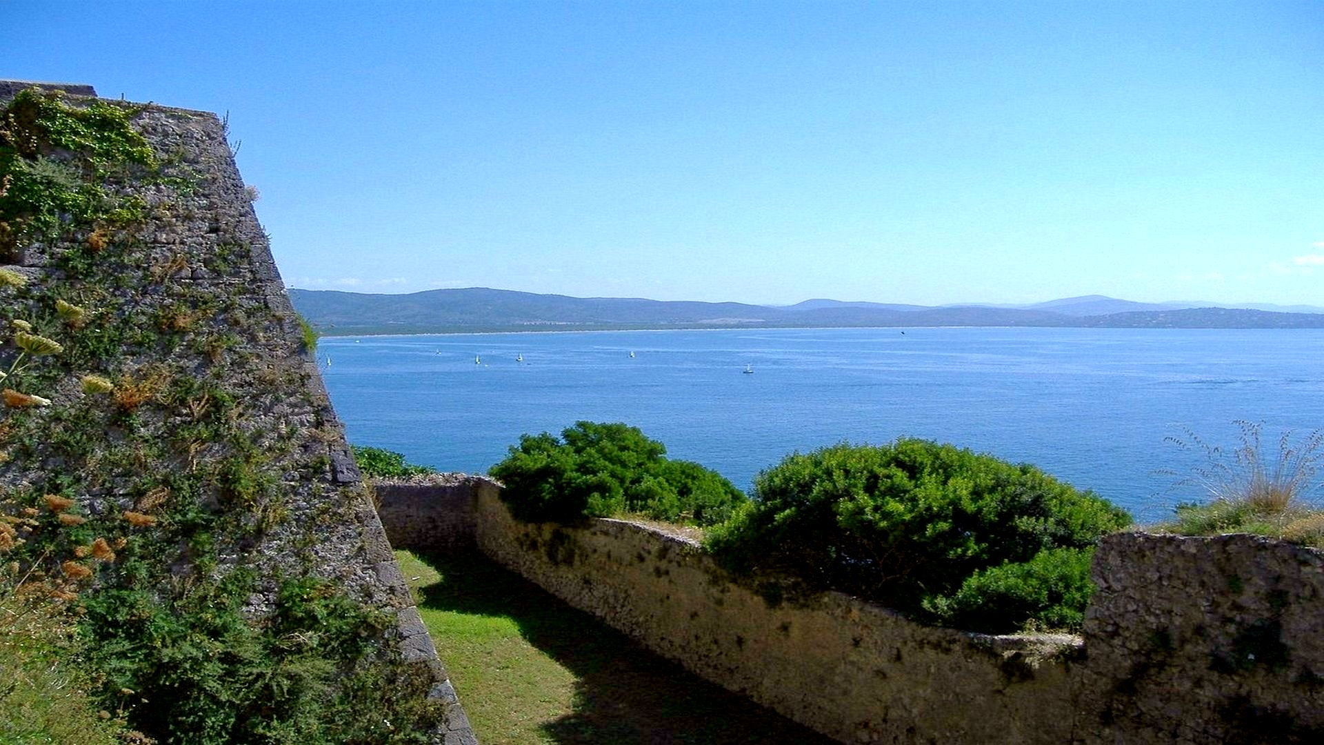Tour around Porto Ercole and its Spanish forts