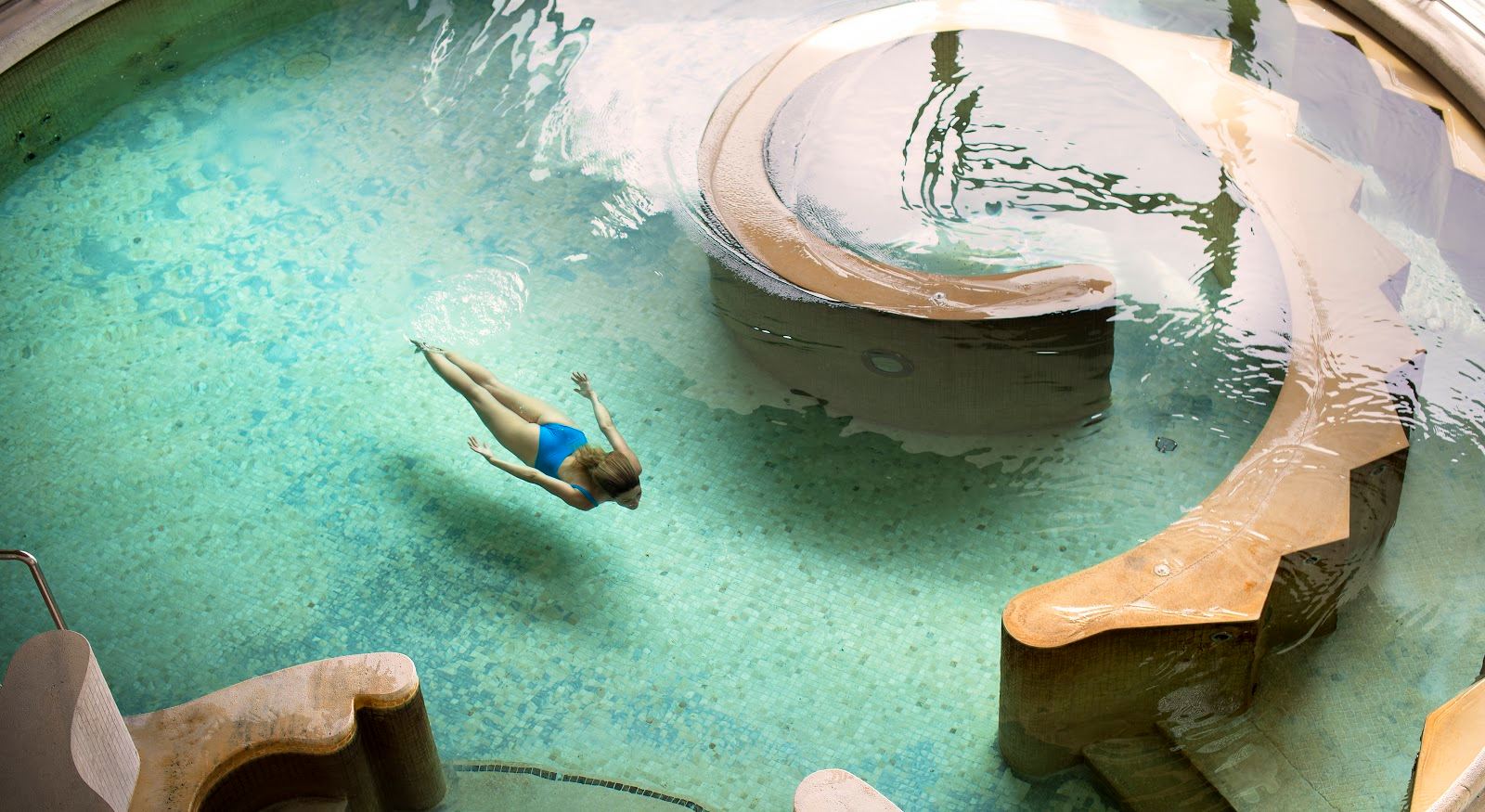 Healthy, relaxing treatments at the spas