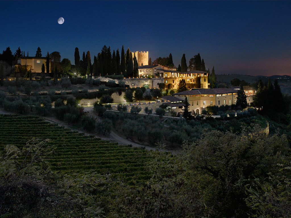 Verrazzano castle at night