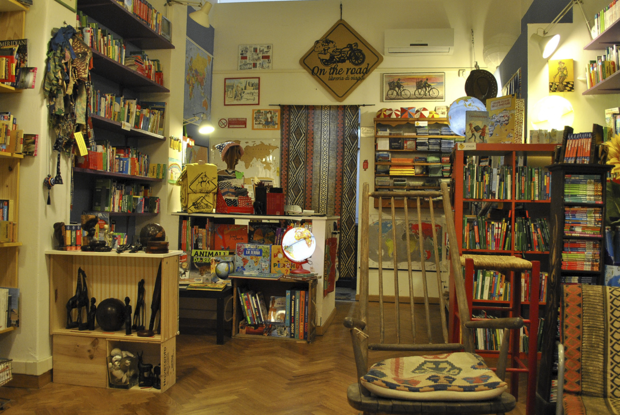 Libreria On The Road, tra le più originali di Firenze