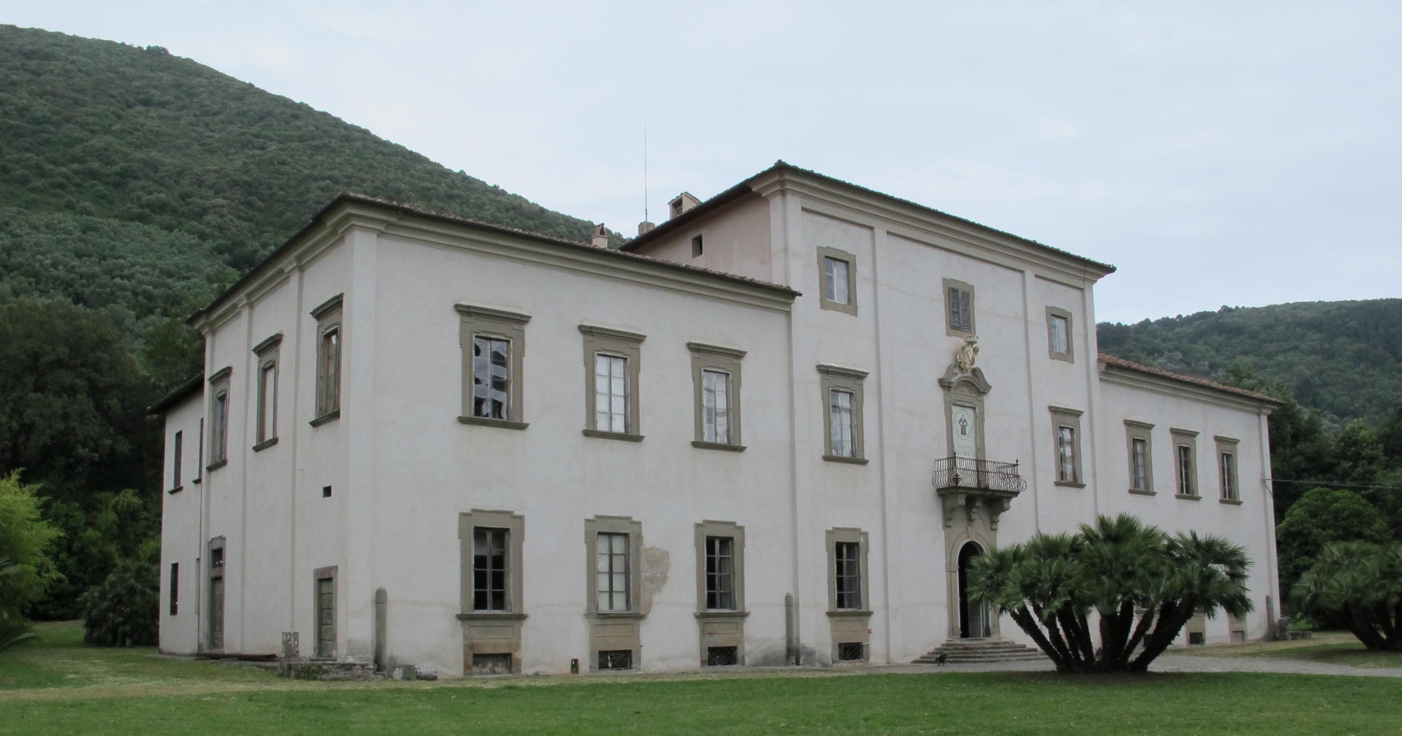 Villa Roncioni, San Giuliano