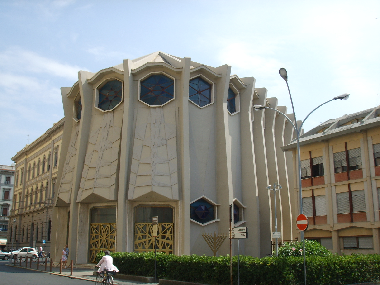 Veduta della Sinagoga di Livorno