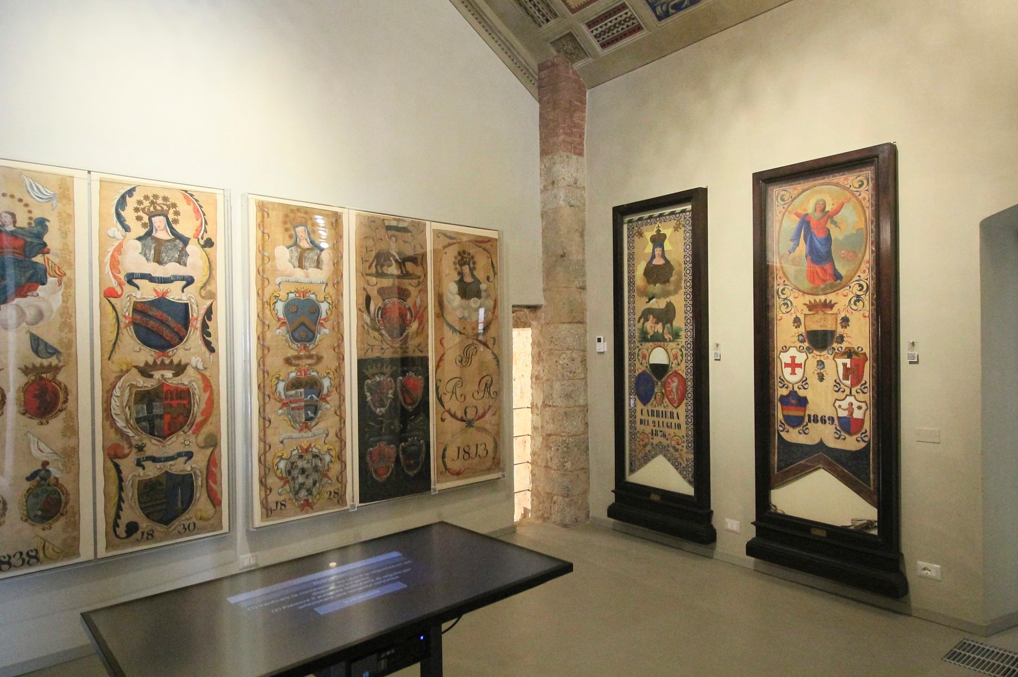 Museo della Contrada della Civetta a Siena