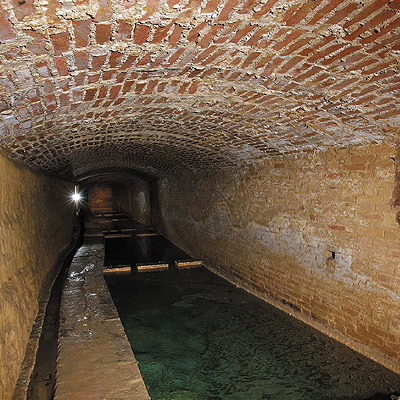 Inside the Bottini di Siena