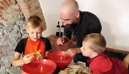 Scuola di cucina in fattoria nel Chianti: impara a cucinare piatti tipici toscani