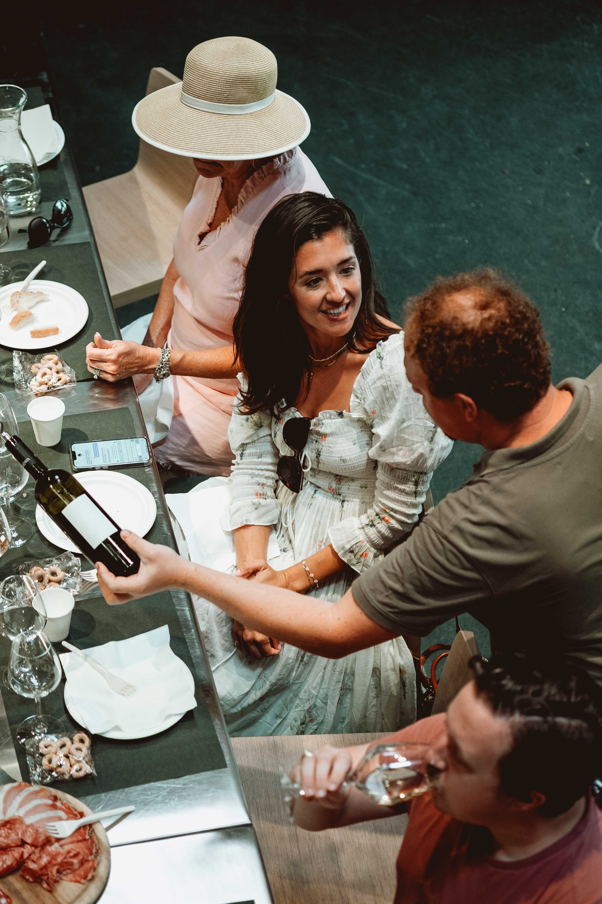 winetasting at la nascosta