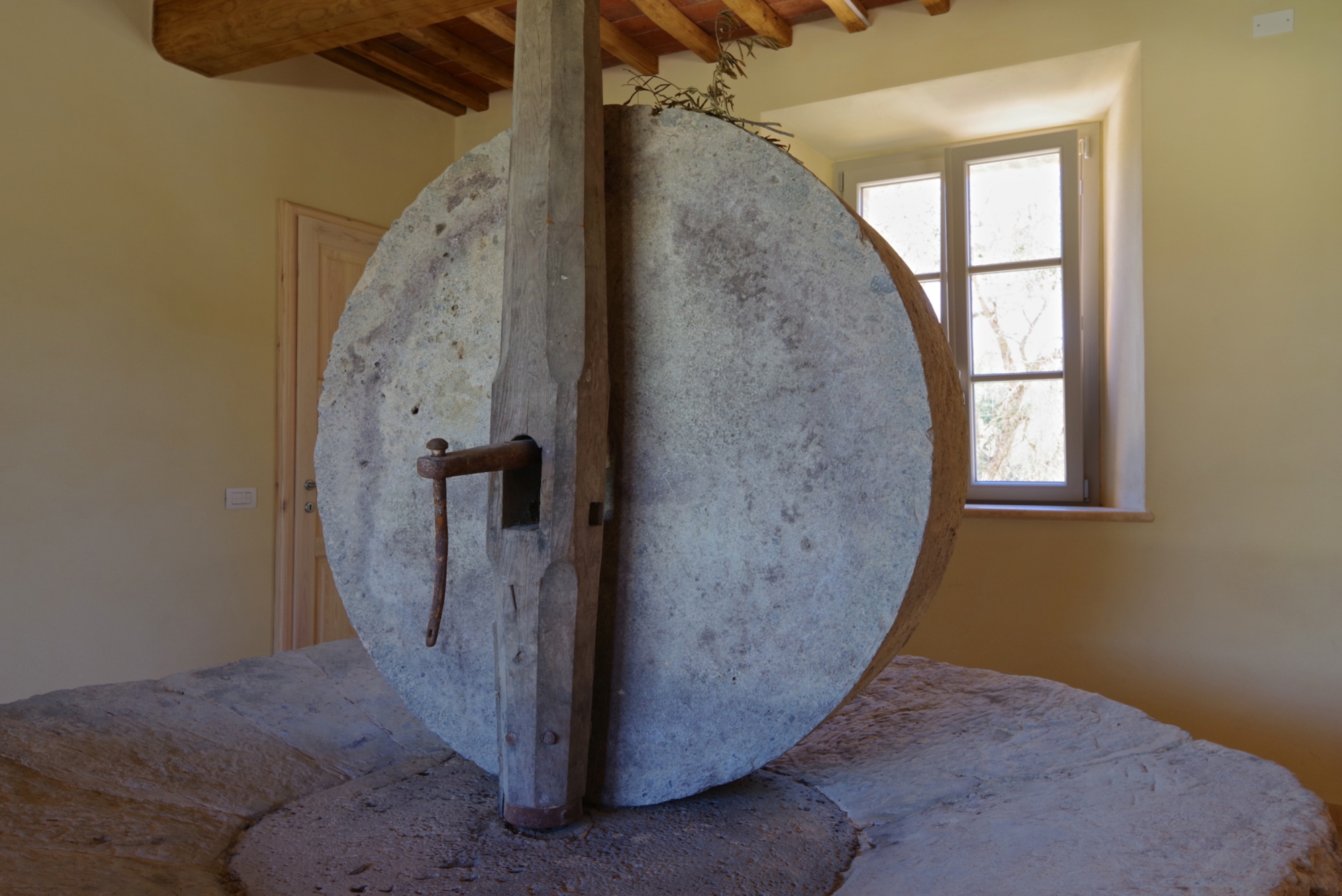 Mulino della Solaia, the ancient mill wheel