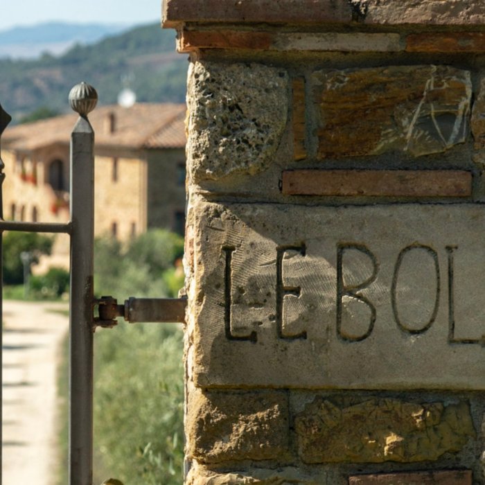 Le Bolli, è un piccolo paradiso nel cuore della Toscana, a poco meno di un’ora di viaggio da Siena e da Firenze.
