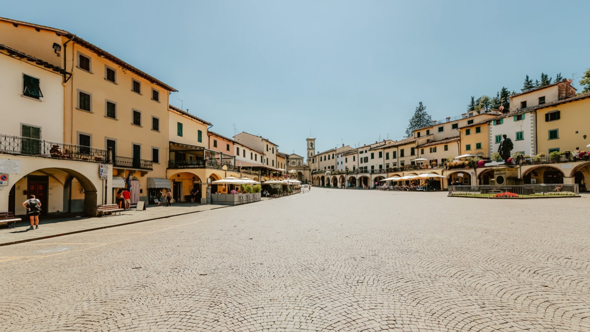 The hike experience will depart from the piazza Matteotti, the heart of Greve in Chianti village.