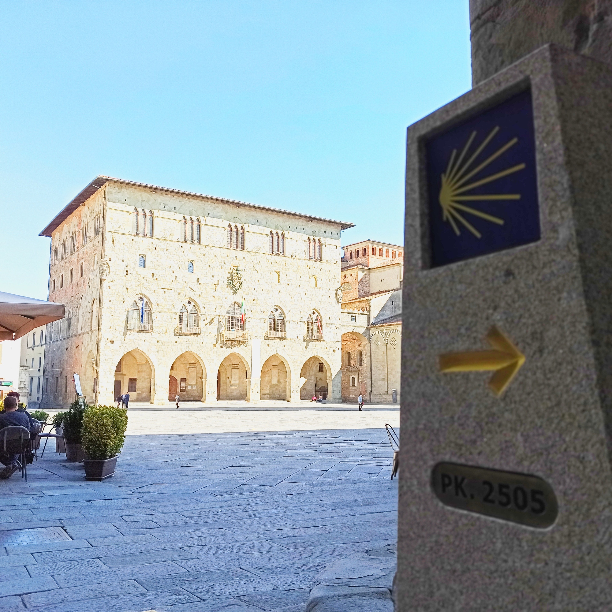 Stone of the Camino de Santiago, Piazza del Duomo, Pistoia