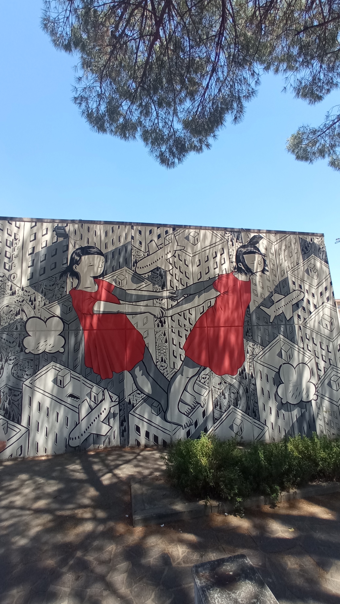 Das Werk des Streetart-Künstlers Millò an den Wänden der Ginger Zone in Scandicci