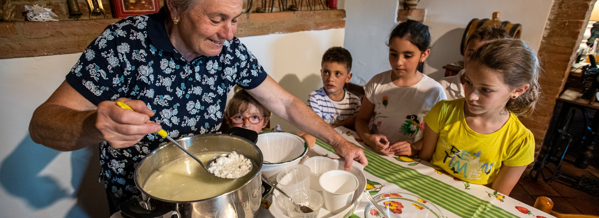 Facciamo la ricotta in fattoria!