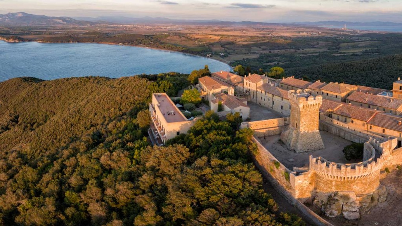 Golfo di Baratti: e-bike self-guided tour