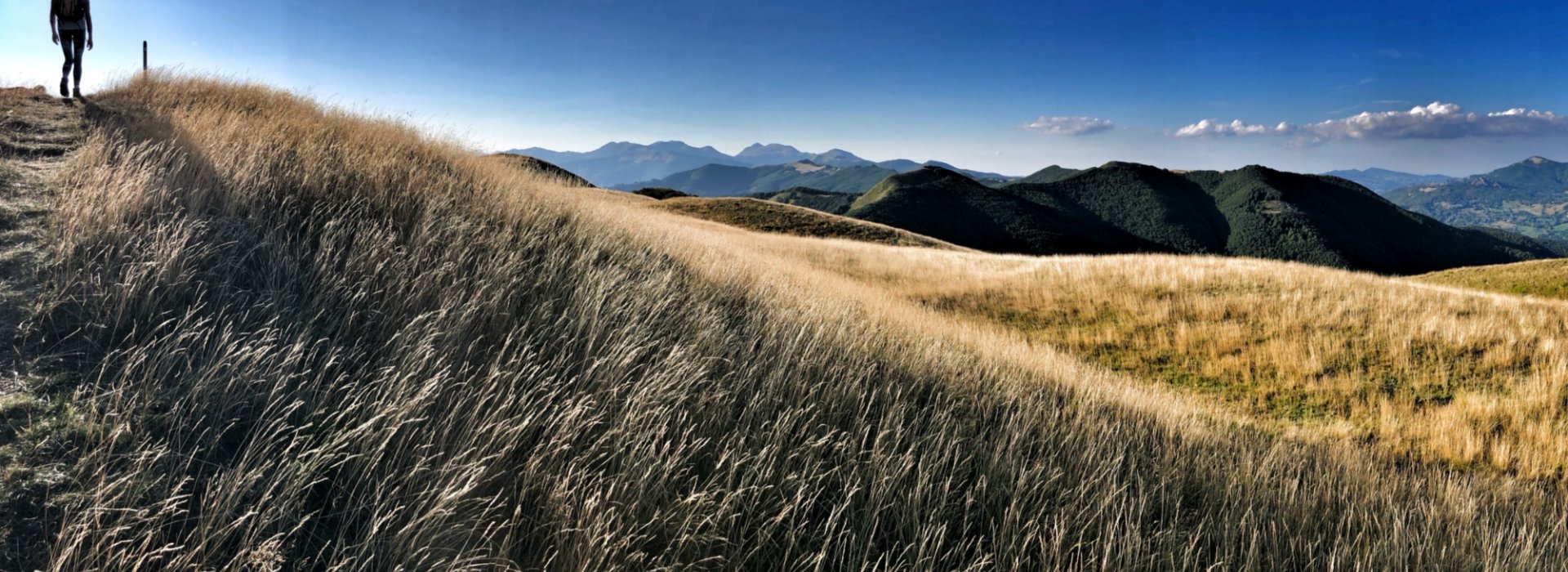 The great crossing in Tuscany from Apennines to the Apuan Alps The great crossing in Tuscany from Apennines to the Apuan Alps