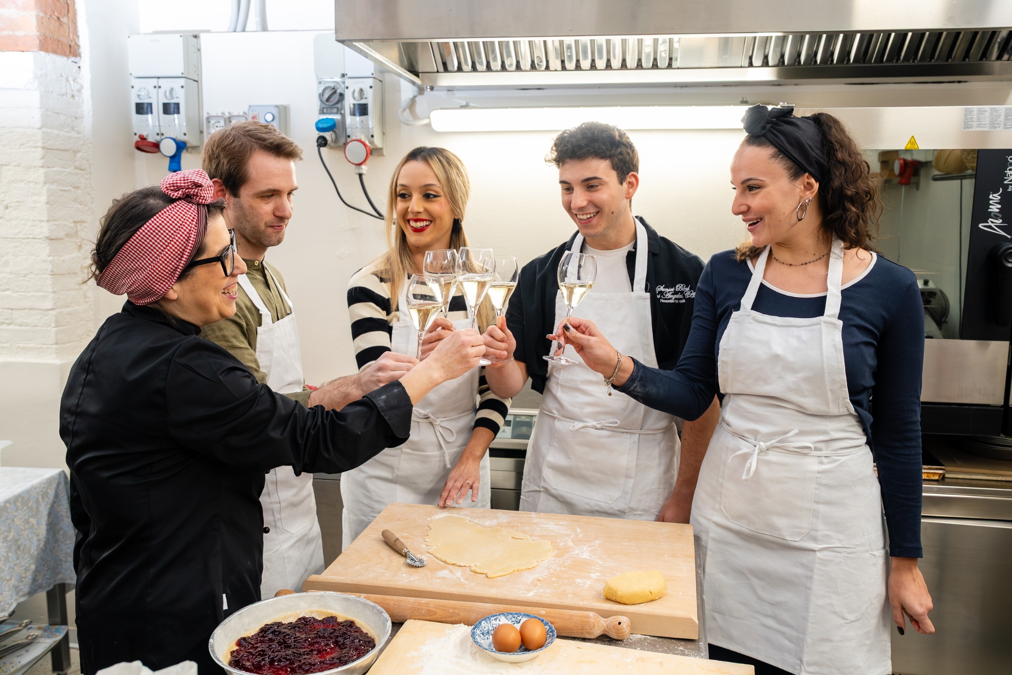 Toasting with the chef – Tuscan Cooking Class