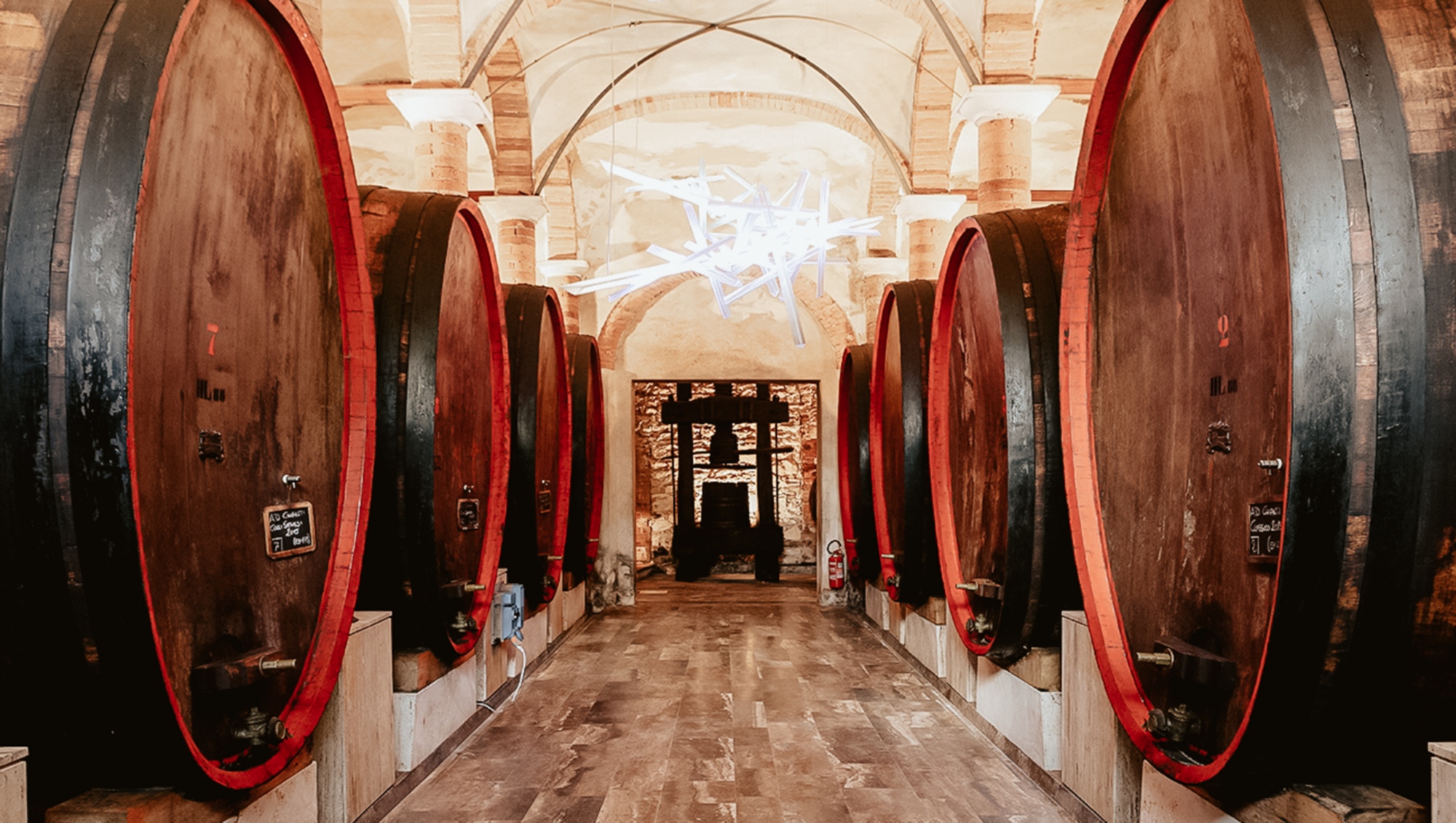 Tasting experience in a brewery located in Castelnuovo Berardenga, borders of the Crete Senesi and the southern hills of Chianti.