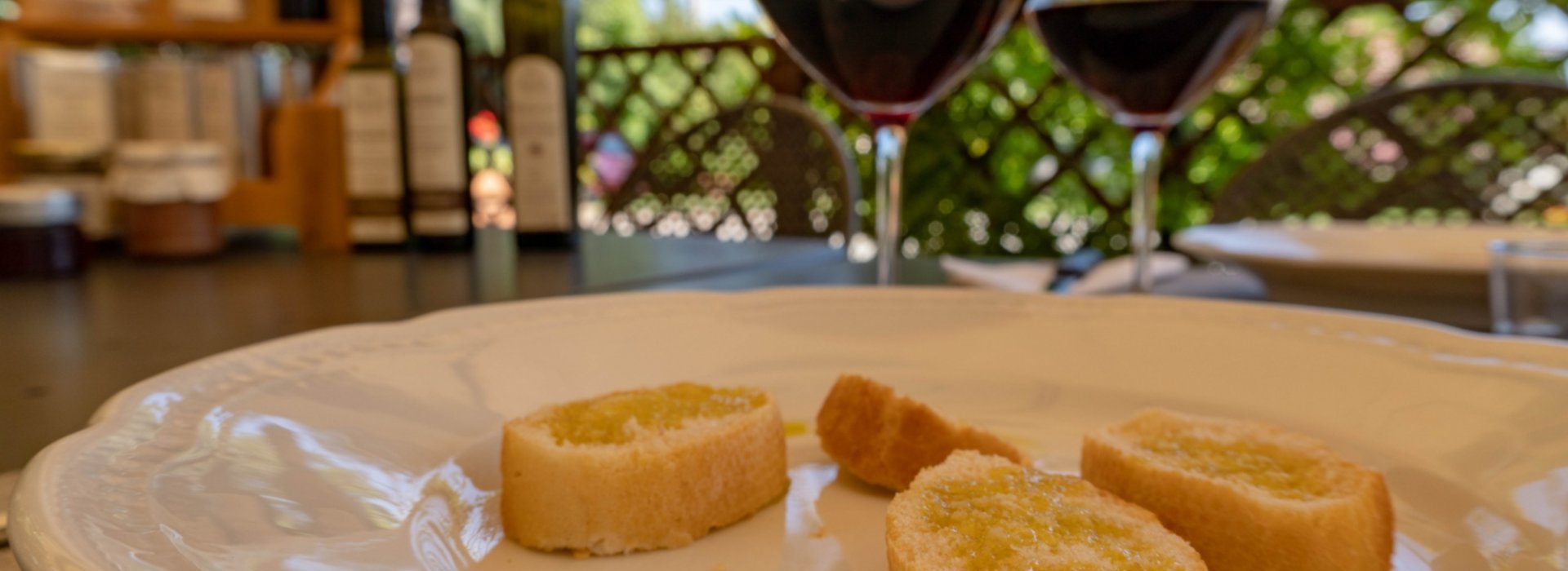 Photos of bruschetta and wine tasting