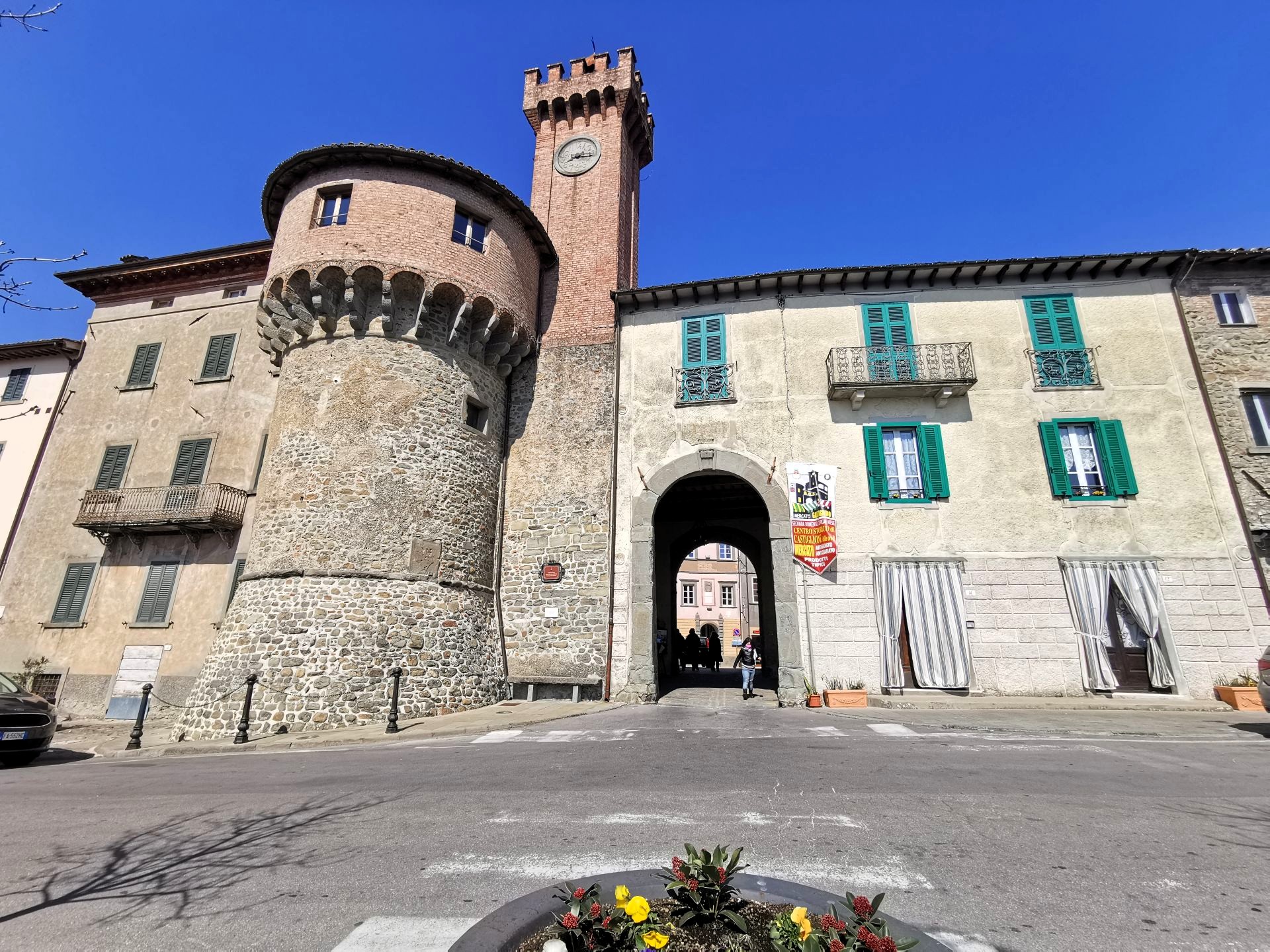 Esplora Castiglione di Garfagnana con una guida locale