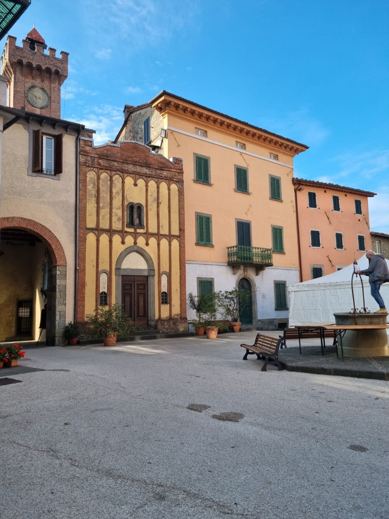 Esplora Castiglione di Garfagnana con una guida locale
