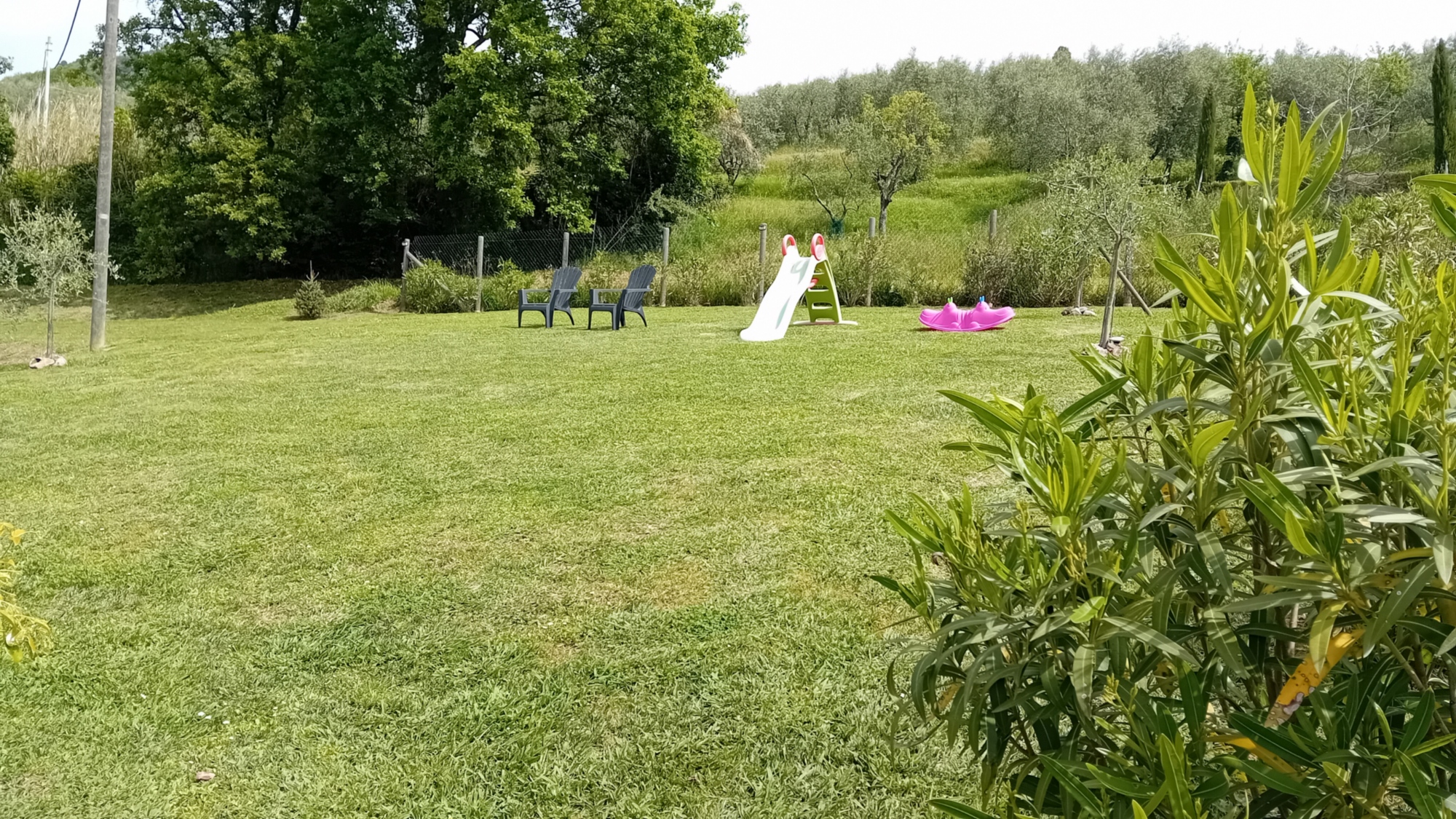 Casa Vacanze I Cipressi ideale per famiglie e gruppi nella campagna lucchese