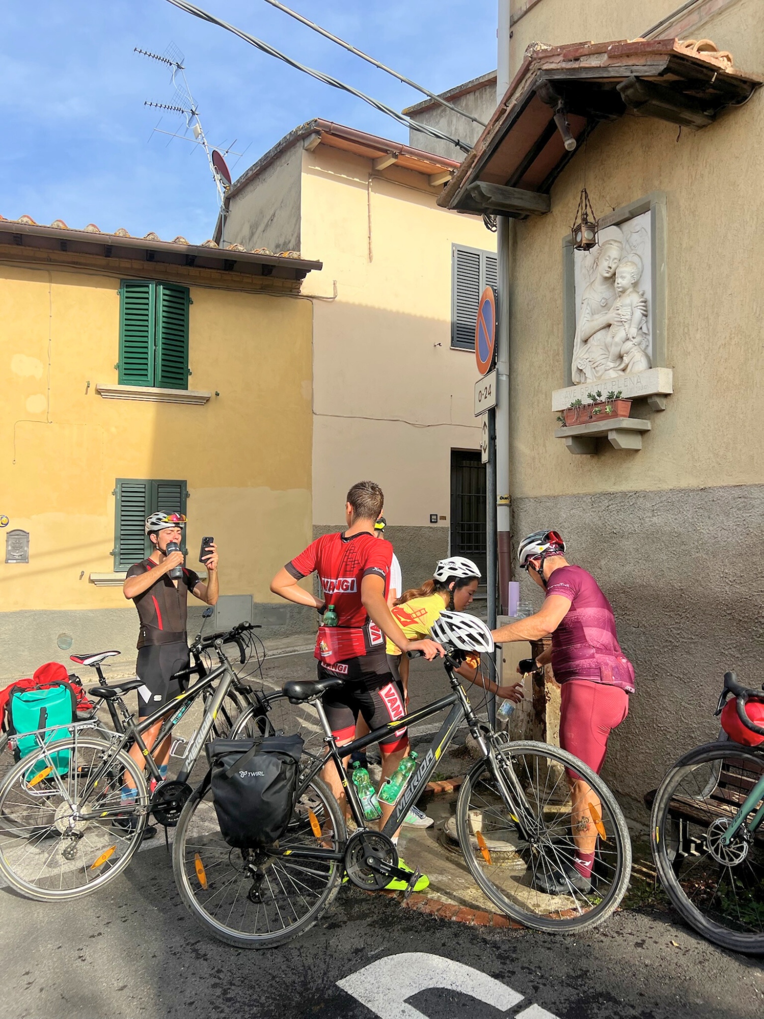 Strada Serena: percorso ciclabile autoguidato in Toscana