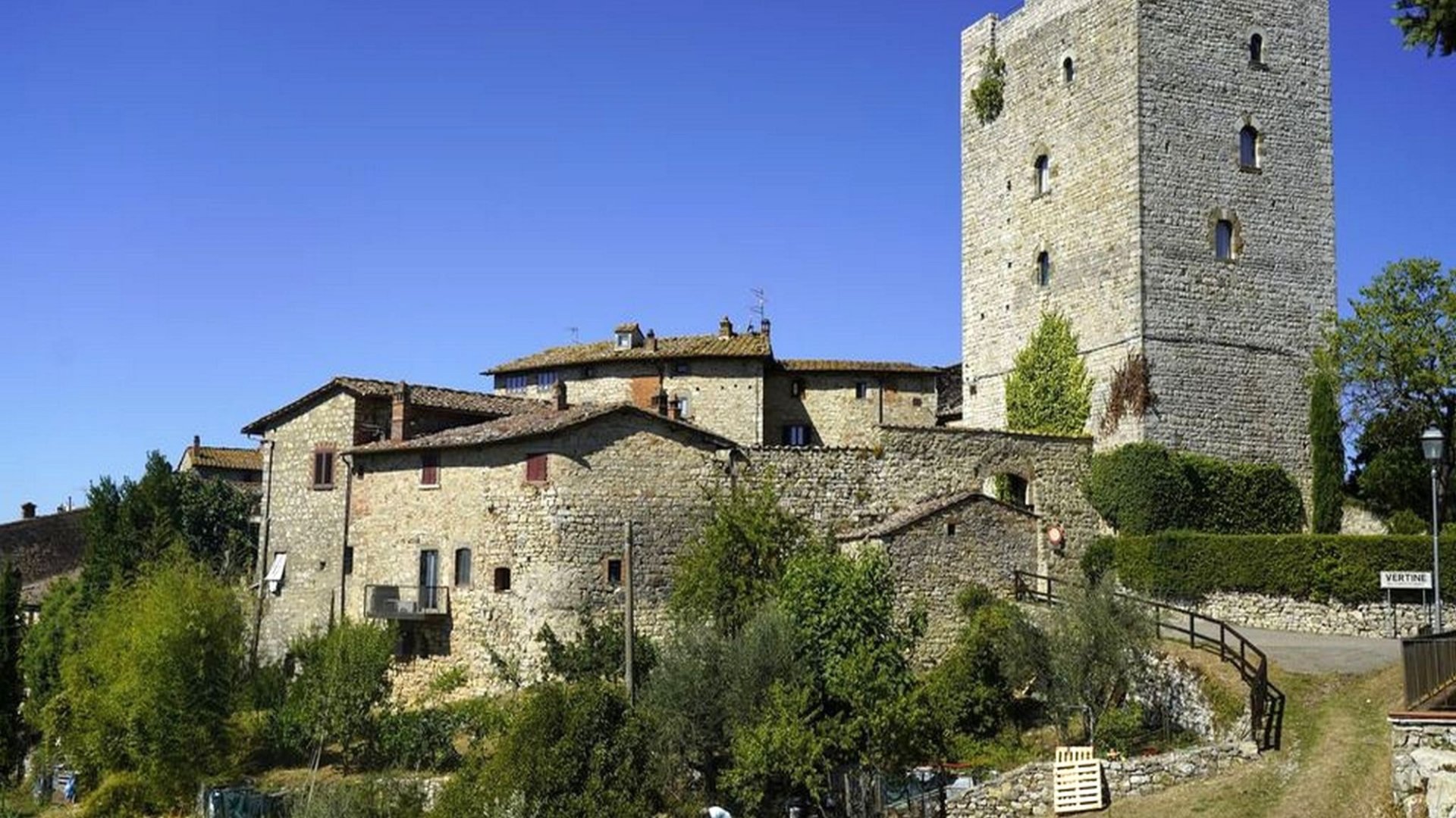 Chianti castles: the ring of Vertine