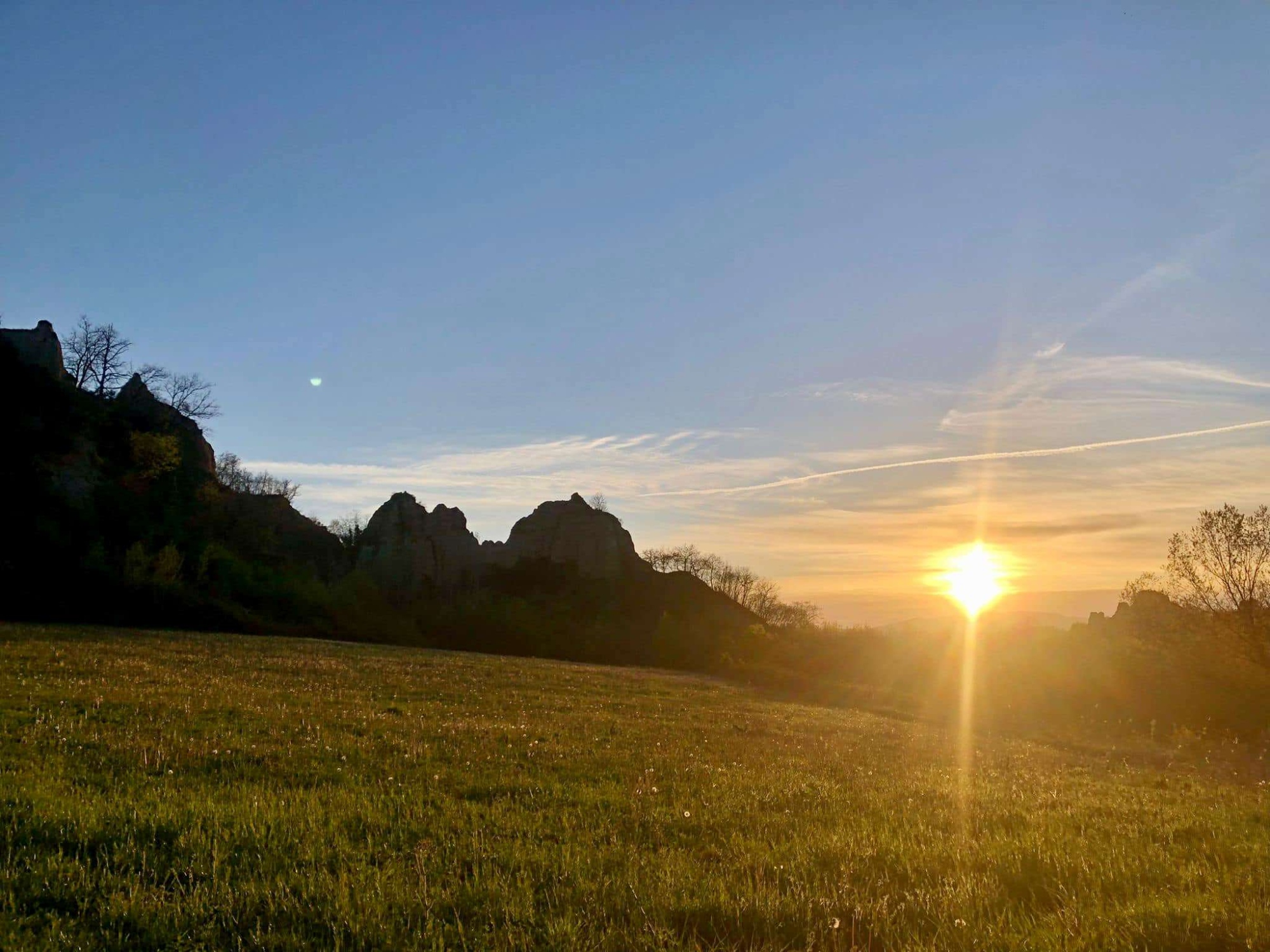 Percorso storico e geologico al tramonto per scoprire le Balze del Valdarno, uno dei paesaggi più incredibili della Toscana