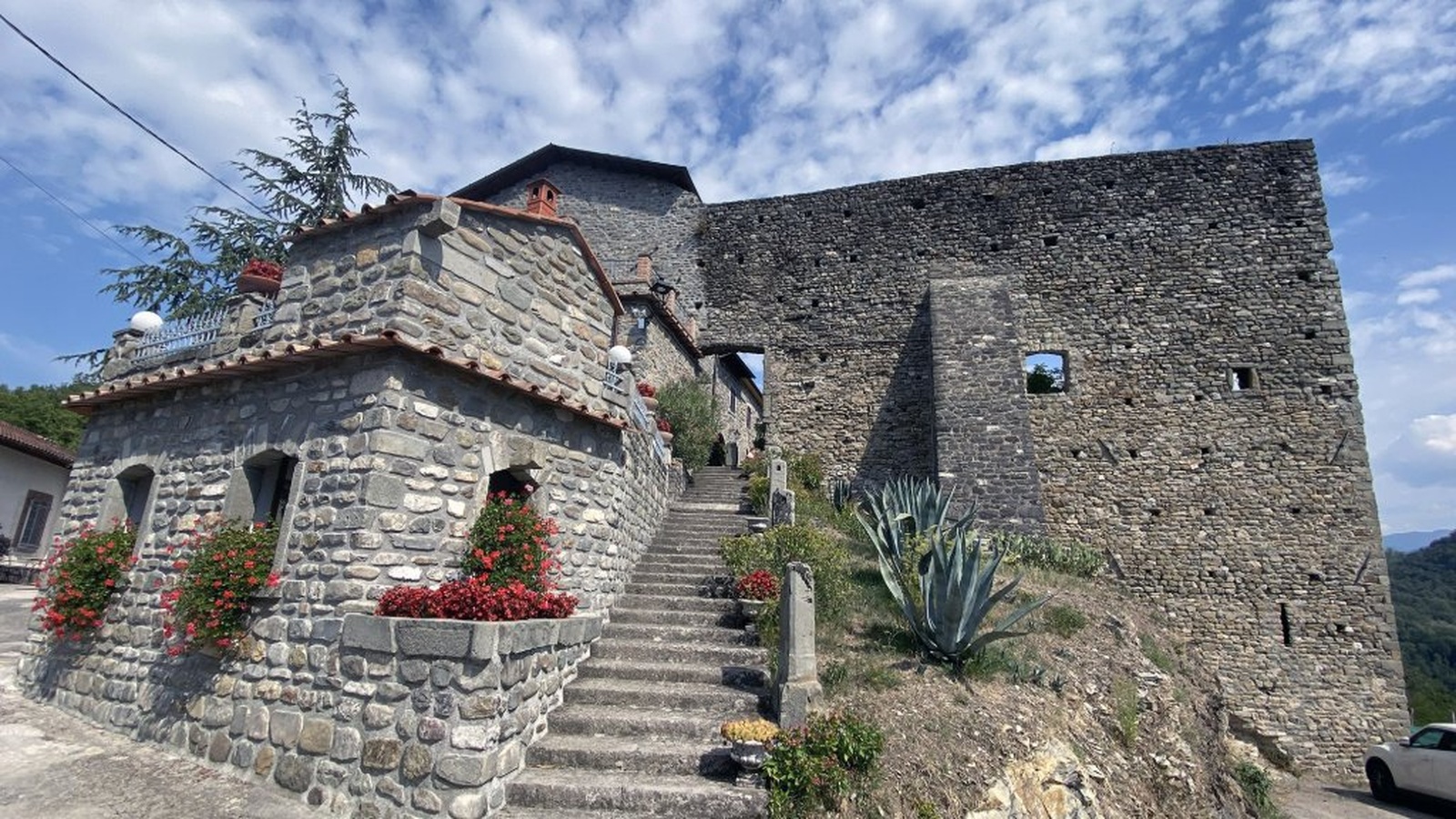 E-bike tour ai castelli lunigianesi