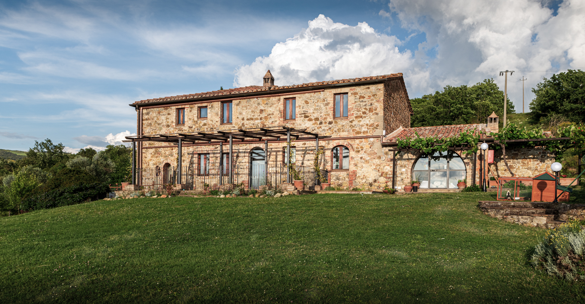Casale tradizionale in pietra in Toscana
