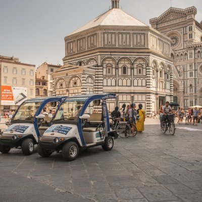 Battistero di San Giovanni a Firenze con le nostre golf cart elettriche