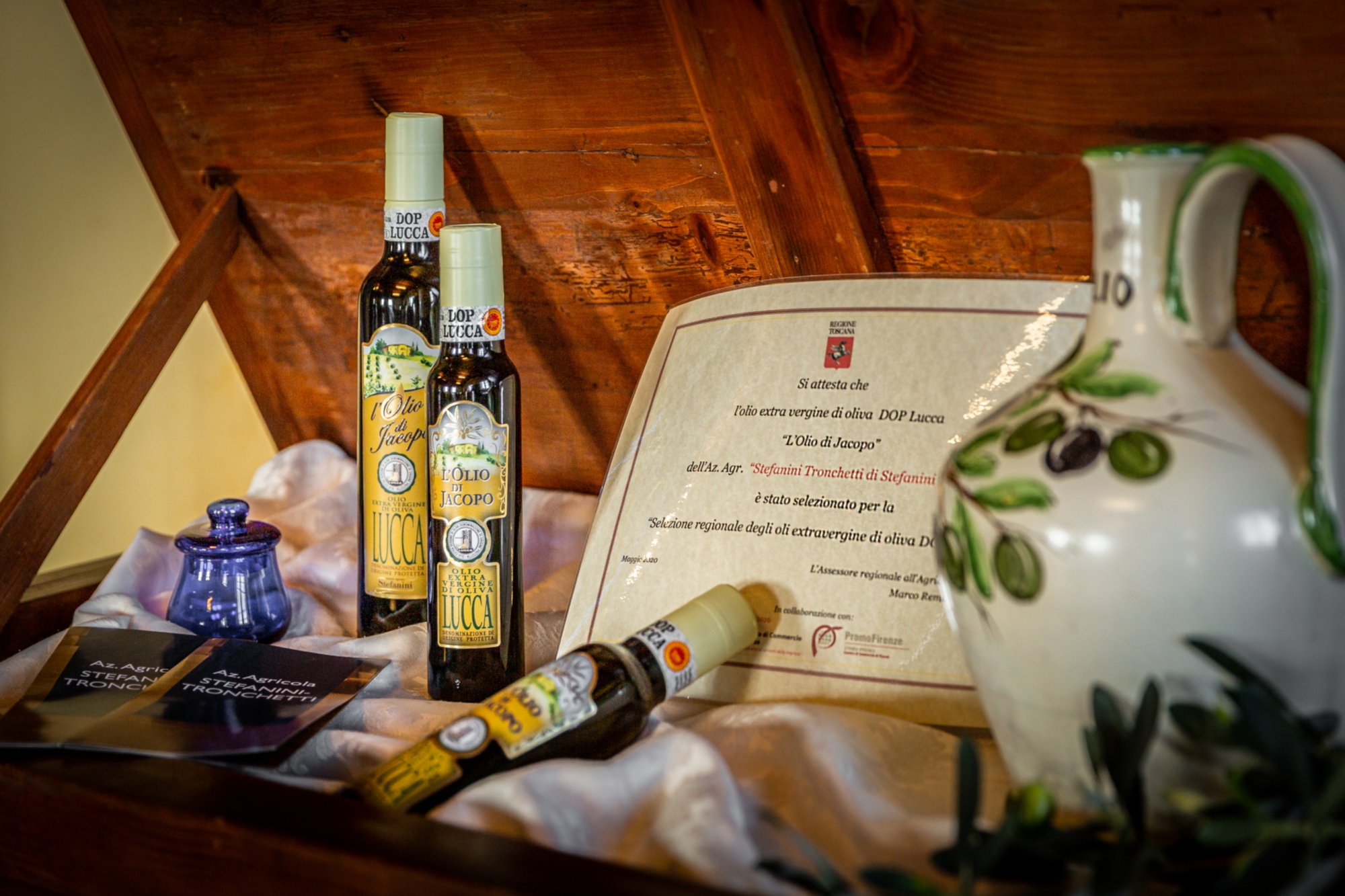 Olive oil, wine and tradition in Montecarlo