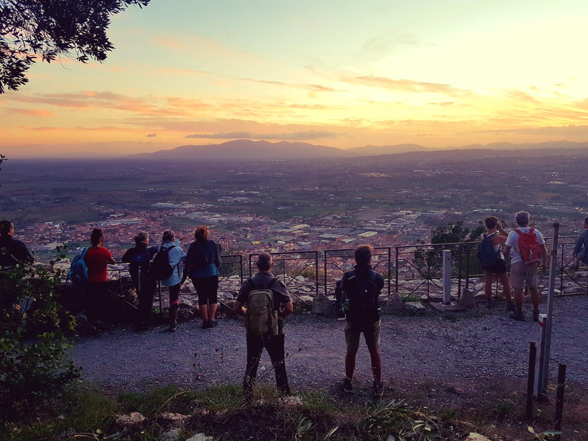 Escursione con vista sul panorama della Valdinievole
