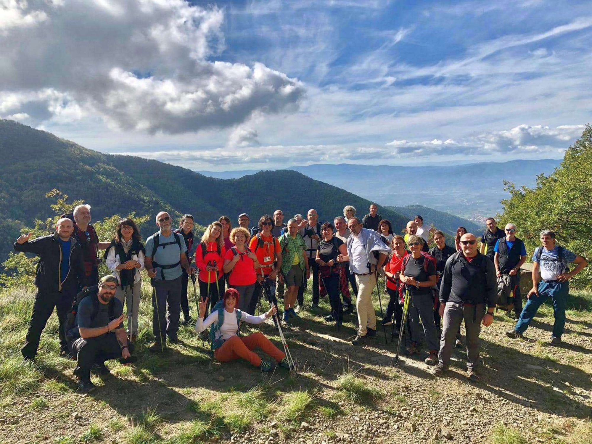Gruppo di trekking nelle colline del Chianti – Landscape Walking Tours