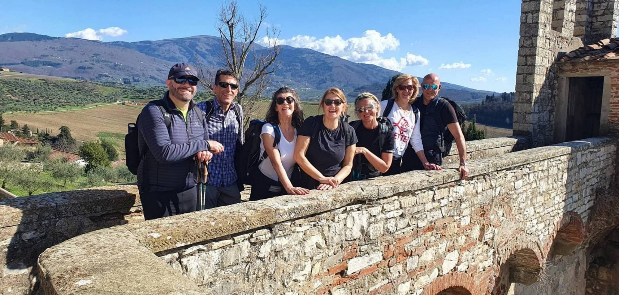 Tour del borgo di Scarperia in occasione della Infiorata.