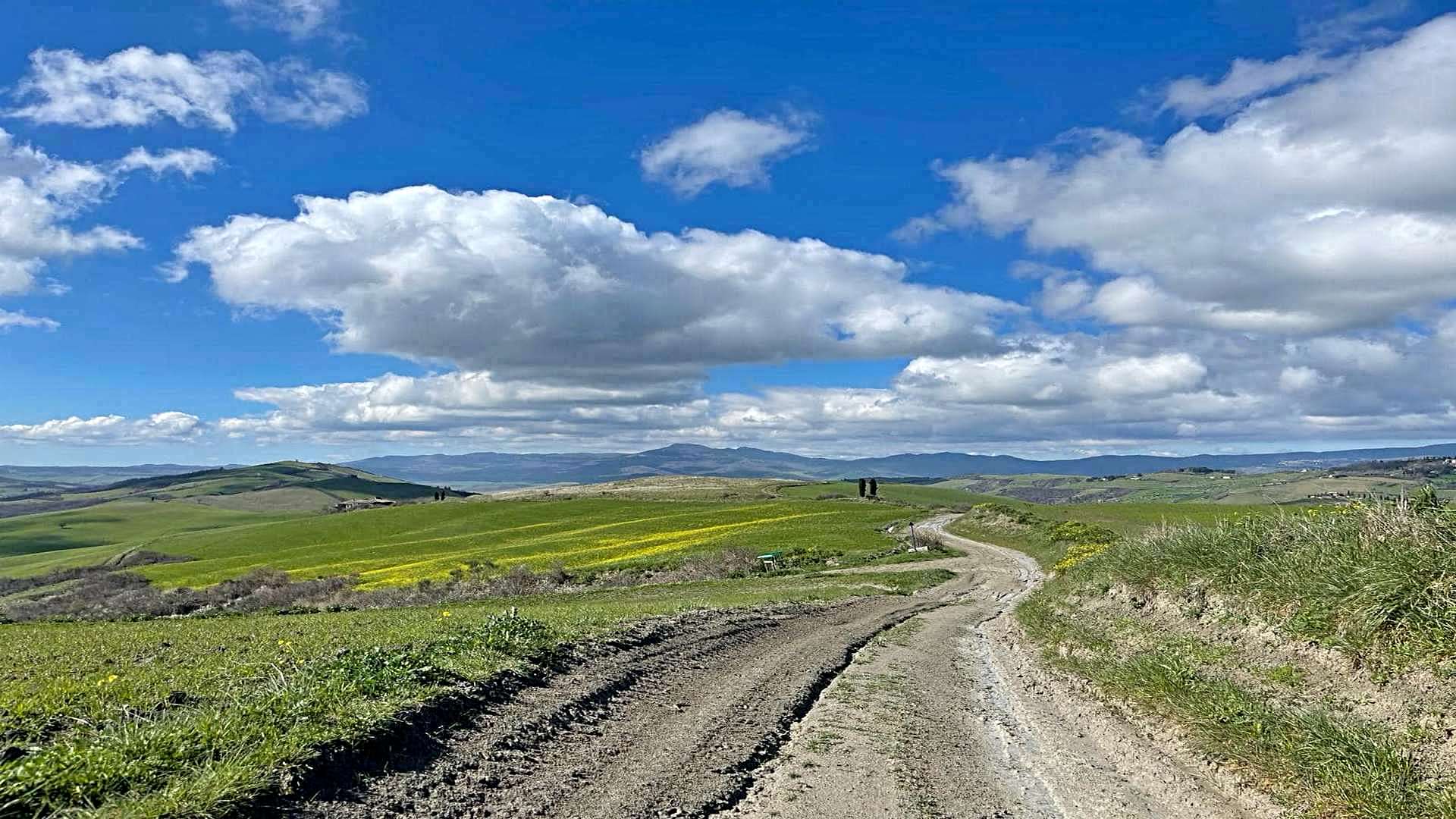 San Casciano dei Bagni, escursionismo e terme: un'avventura tra natura, storia antica e relax
