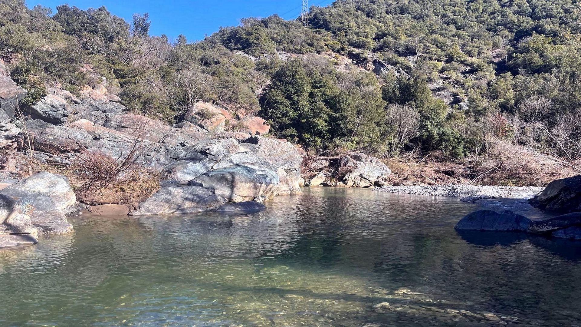 Escursione nella Riserva Naturale La Pietra, lo Sperone Giurassico