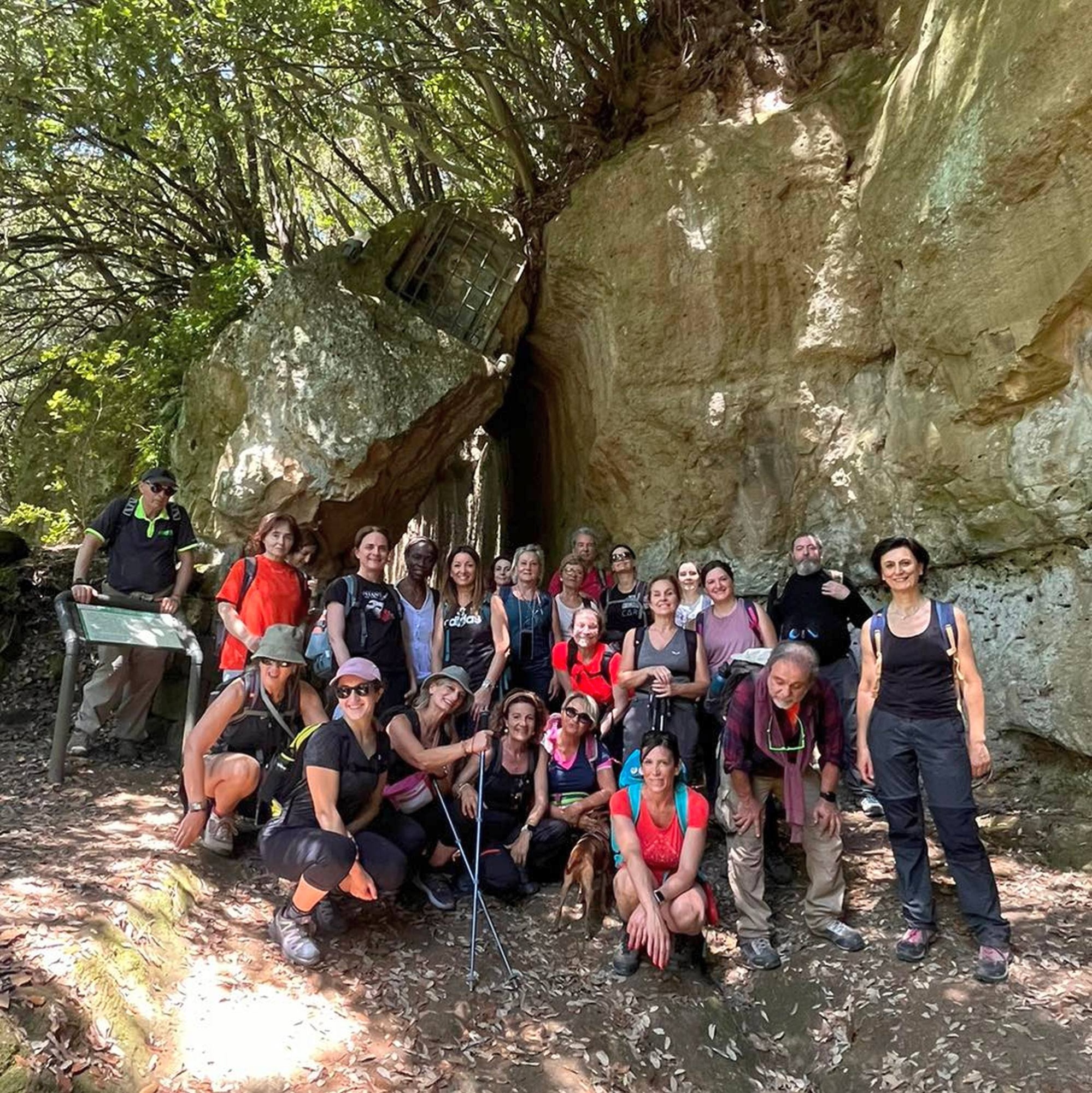 Hike among Pitigliano and the Vie delle Cave