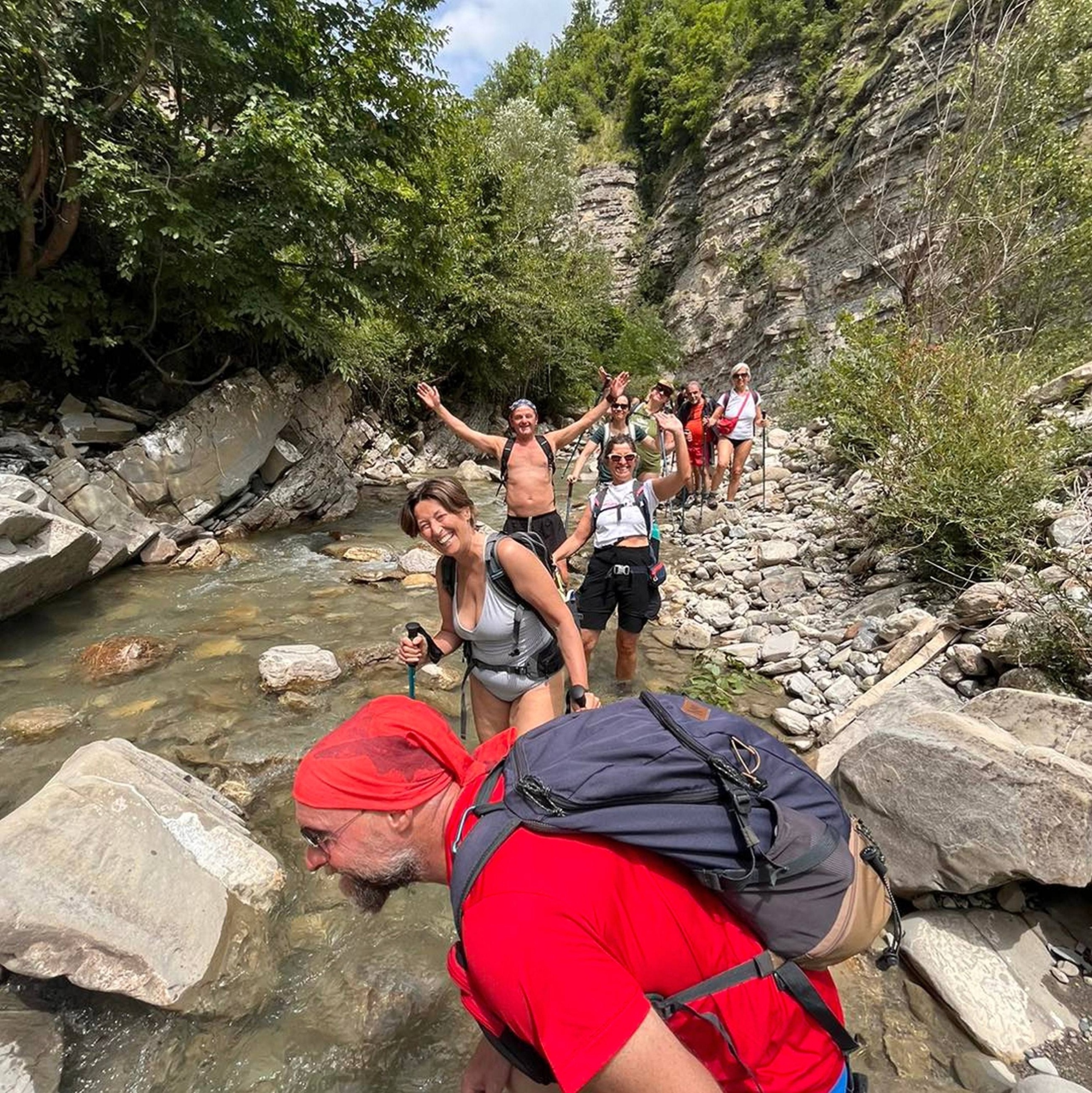 7 km trekking to the Diaterna Pools, in the heart of the Apennines