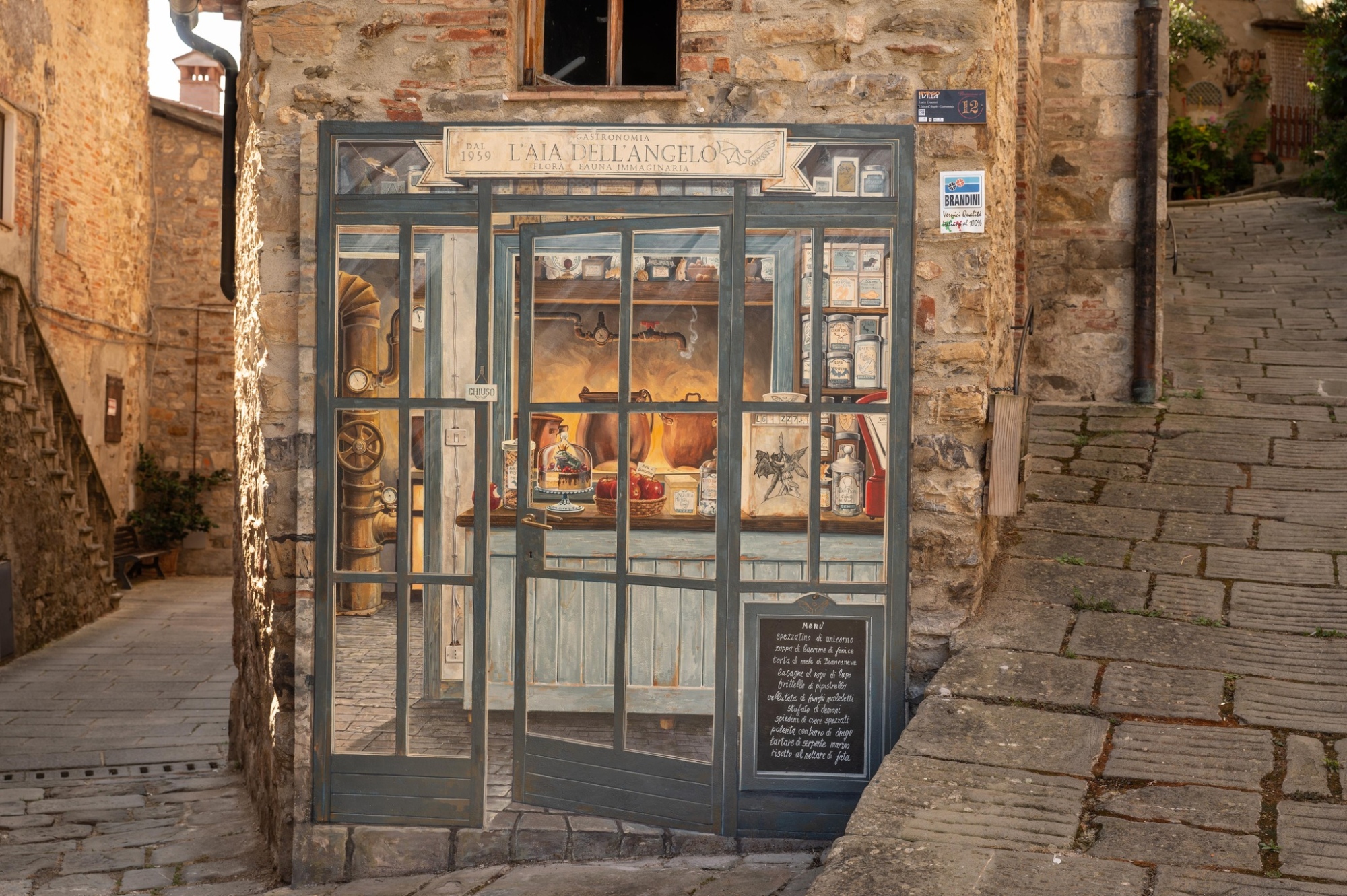 L’aia dell’Angelo di Luca Guenzi. Una delle opere trompe l'oeil a Castelnuovo Val di Cecina