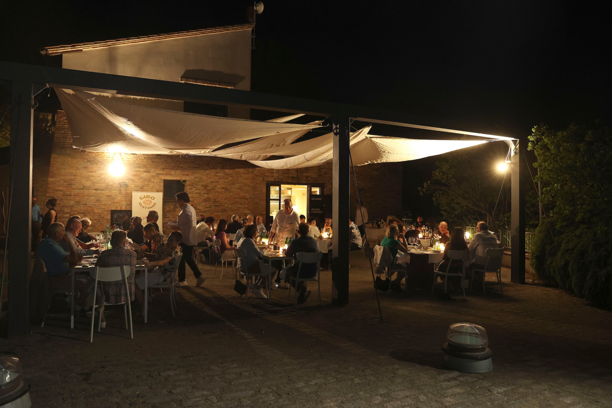 Immagine di una serata di Girogustando a Montepulciano