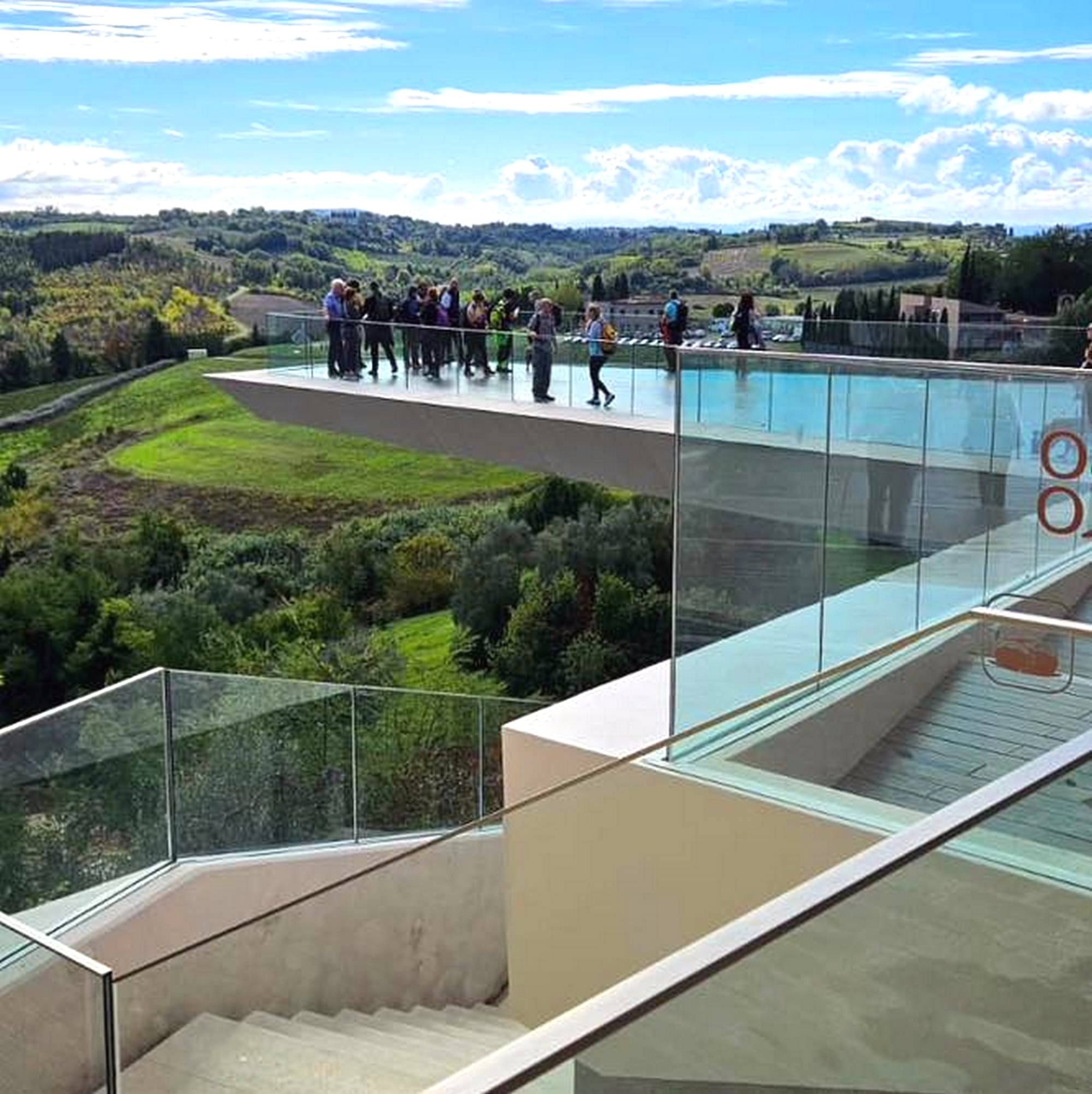 Escursione a Peccioli al tramonto