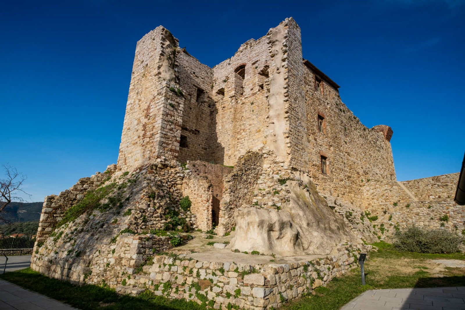 Immagine della Rocca di Suvereto