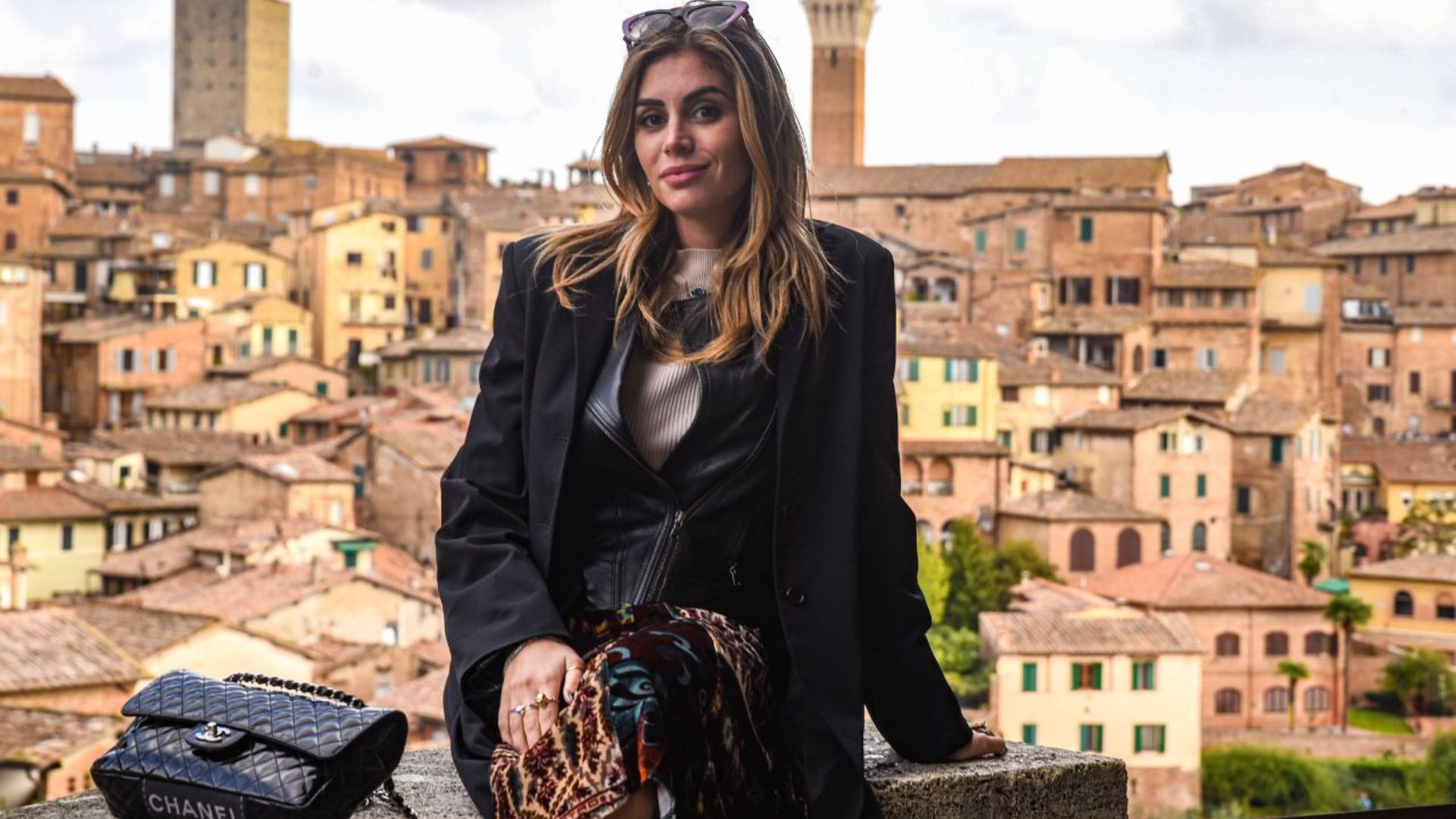 Discover the beauties of Siena and immortalize your memories with a professional photoshoot