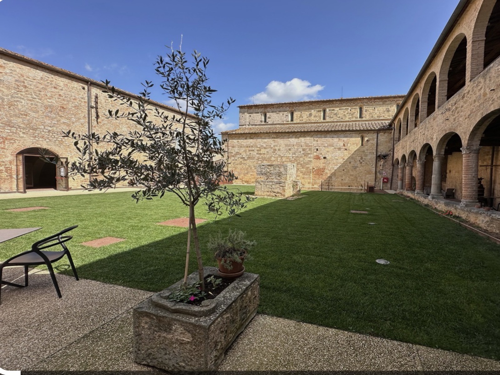 Immagine del Castello di Abbadia Isola