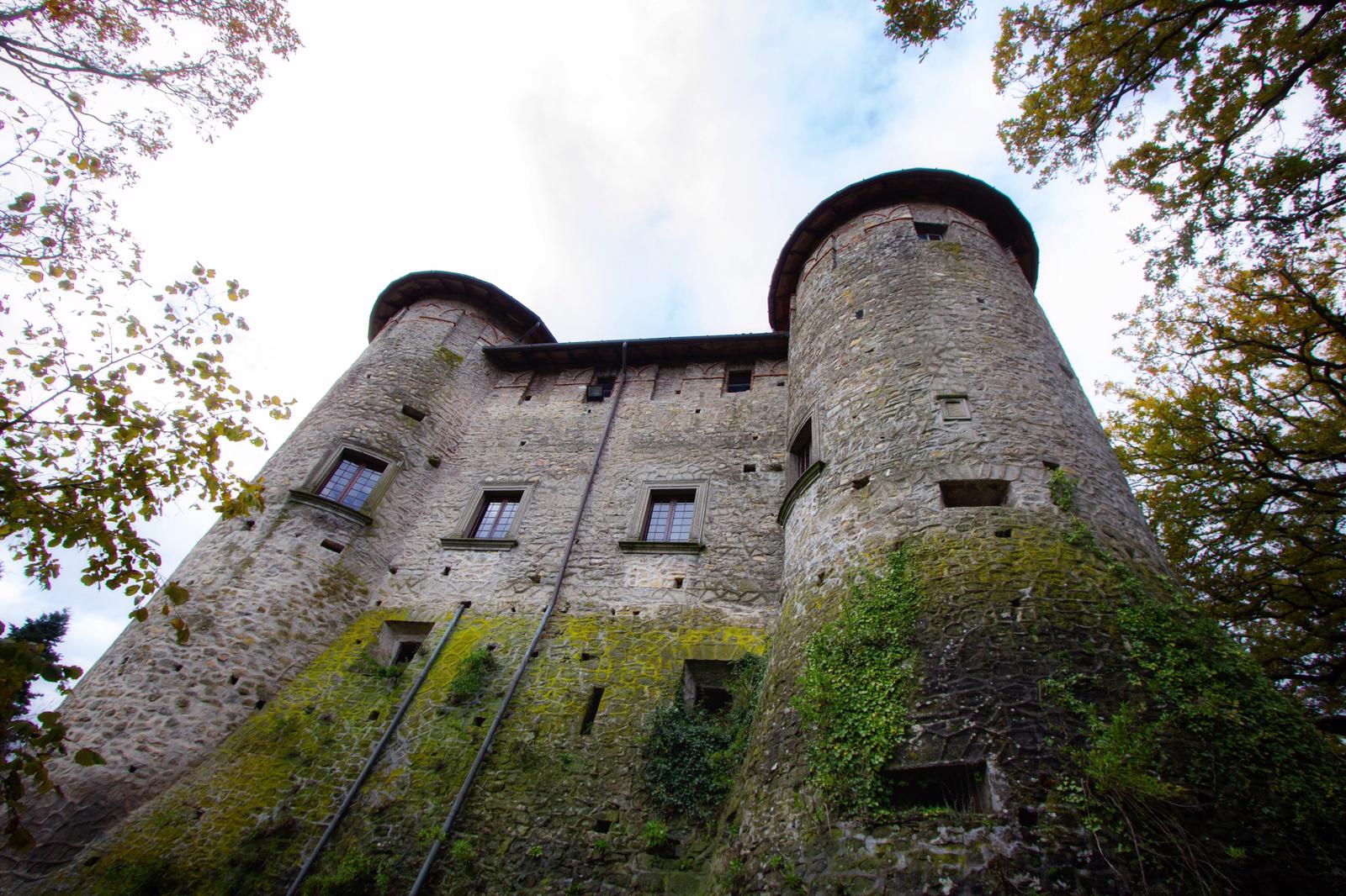 Malaspina Castle in Monti